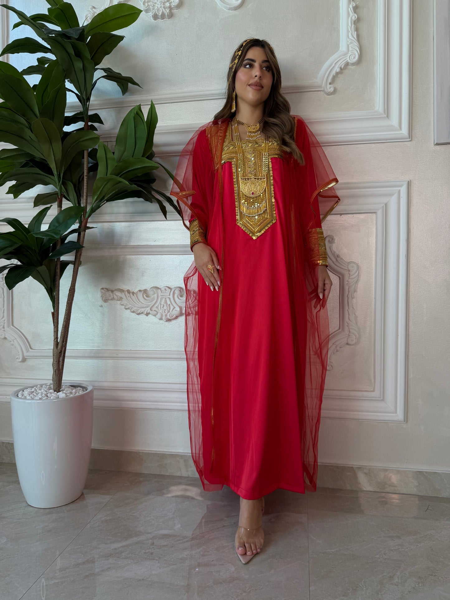 Haya thob (red)