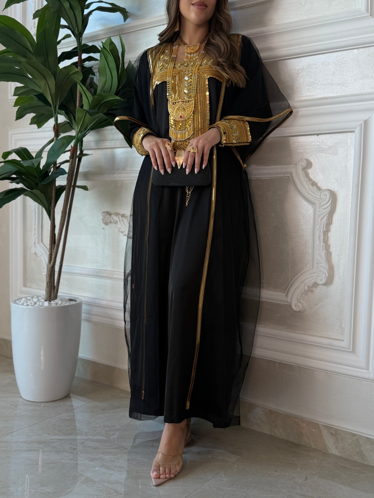 Haya thob ( black )