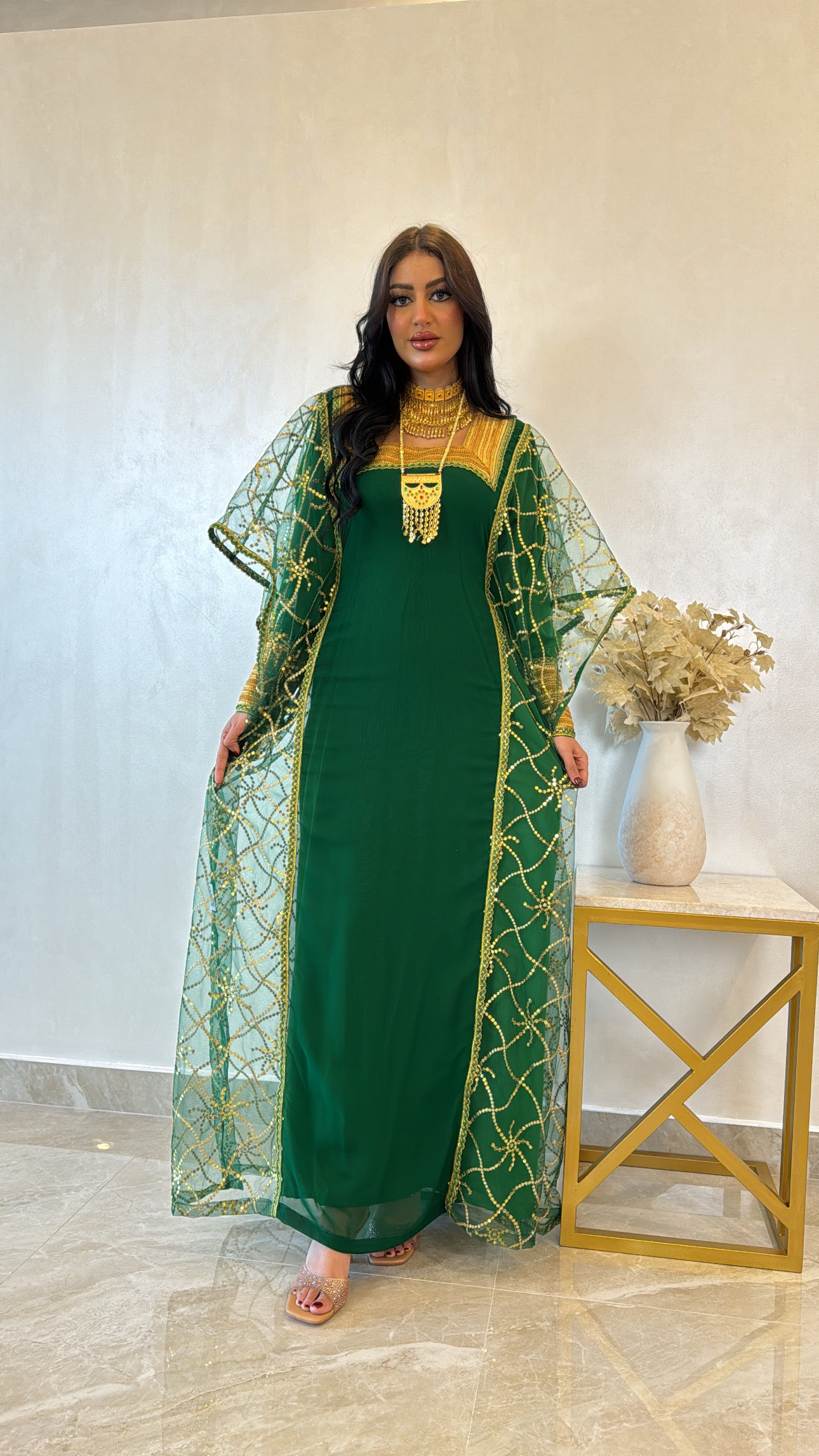 Fakhrah thob