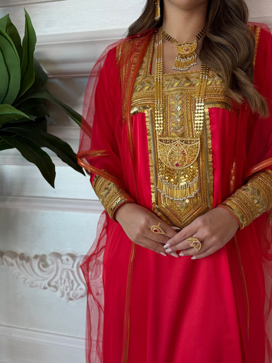 Haya thob (red)