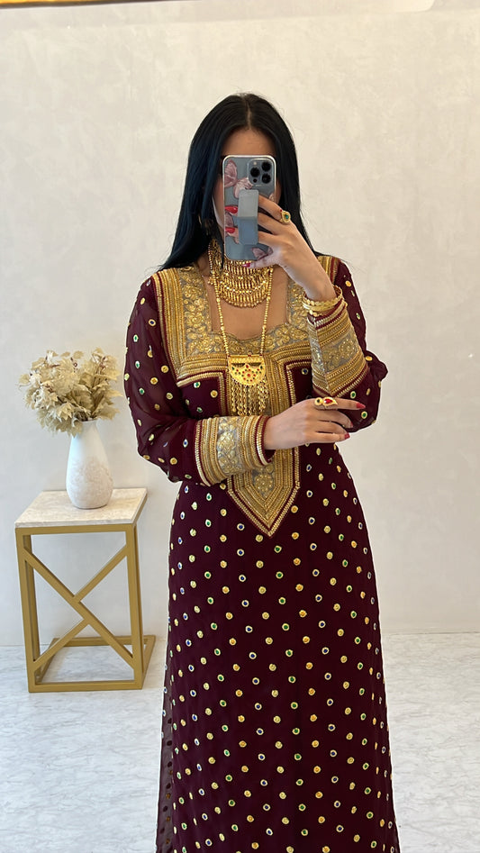 3thary dress